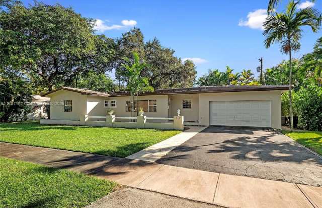 410 Castania Ave photos photos