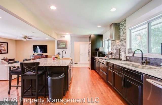 4227 Great Oak Road Gallery 3