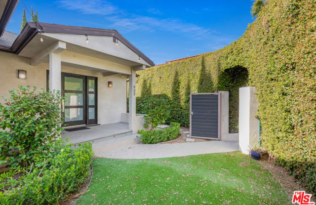 953 N Orange Grove Ave - 953 North Orange Grove Avenue, West Hollywood, CA 90046