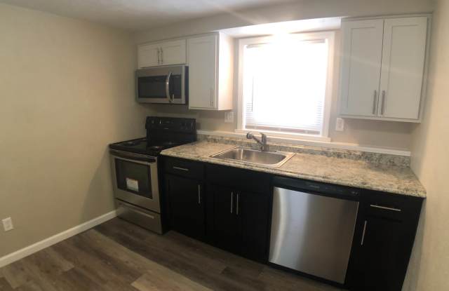Stonecrest Town Homes And Apartments photos photos