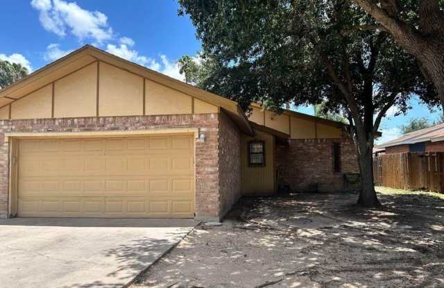 2432 W Iris Avenue photos photos
