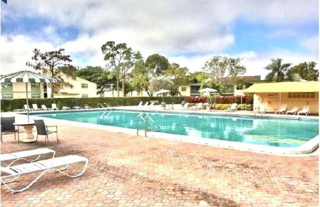 4141 NW 90th Avenue photos photos