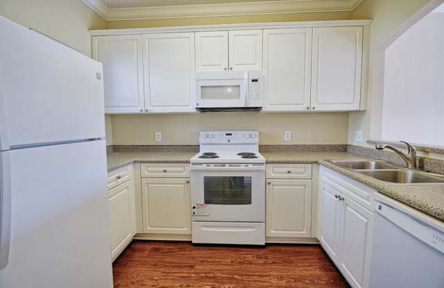 8905 Davis Road - 8905 Davis Road, Stockton, CA 95209