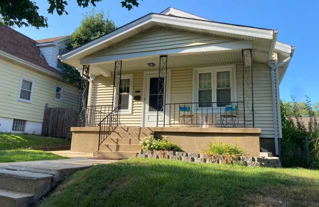Beautiful Renovation in the Desirable South Hampton Neighborhood - 5727 Lansdowne Avenue, St. Louis, MO 63109