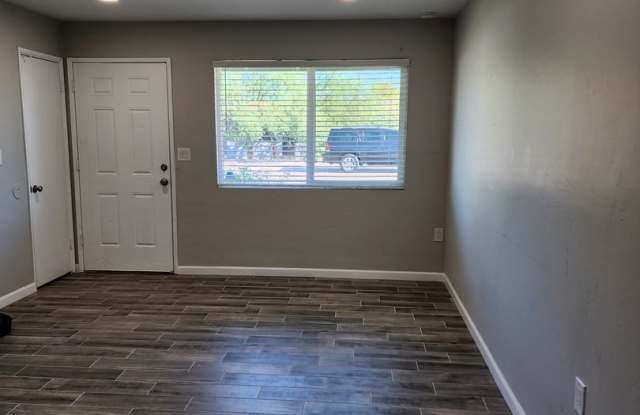 Move in special - One week free rent with move in by 09/25/2026 Gallery 3