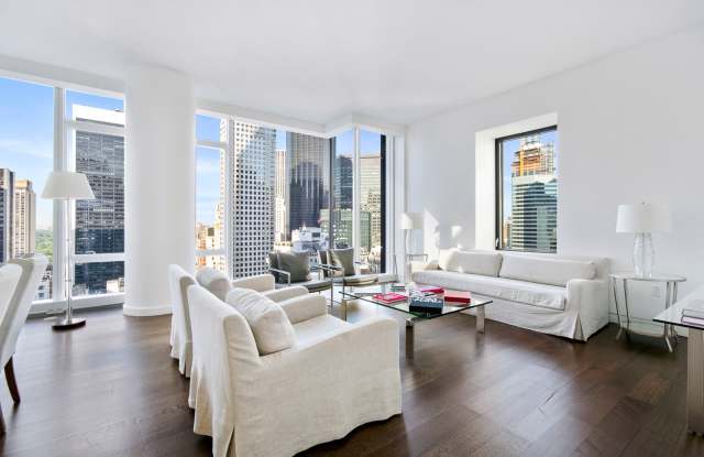 20 West 53rd Street Gallery 2