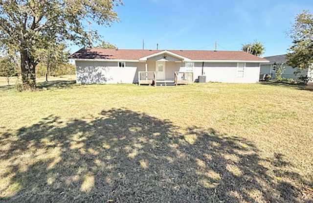 Nice 3 Bdrm 1 Bath Home in Gunter Texas photos photos