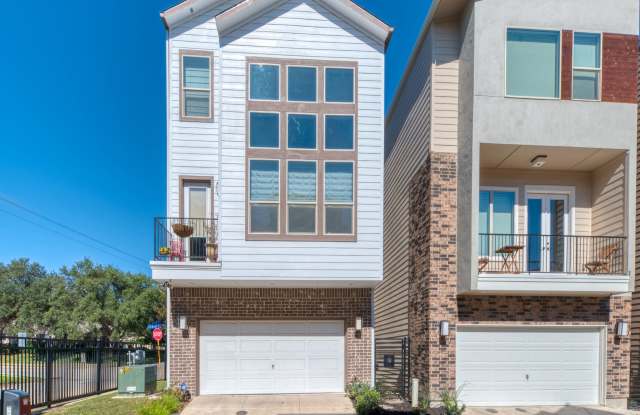 3839 Harry Wurzbach Road - 3839 Harry Wurzbach Road, San Antonio, TX 78209