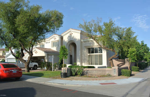 7052 N 1ST Avenue Gallery 3