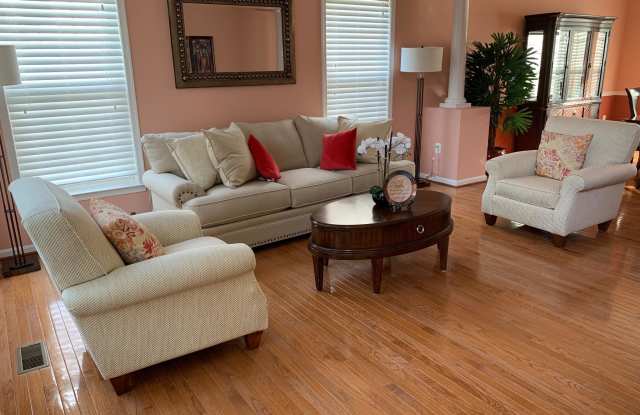 8101 OWENS WAY Gallery 3