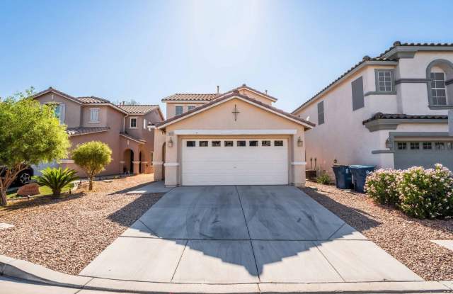 Stylish Cul-de-Sac Home with Main-Level Primary Suite & Versatile Loft! Gallery 1