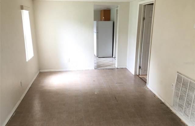 230 LEE DRIVE - 230 Lee Drive, Bellair-Meadowbrook Terrace, FL 32073