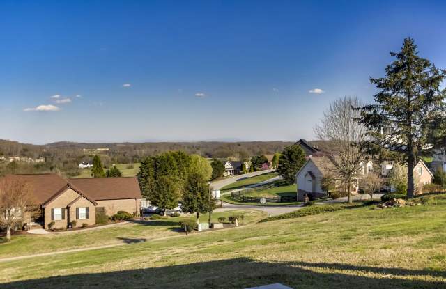 110 Hillvale Lane Gallery 3