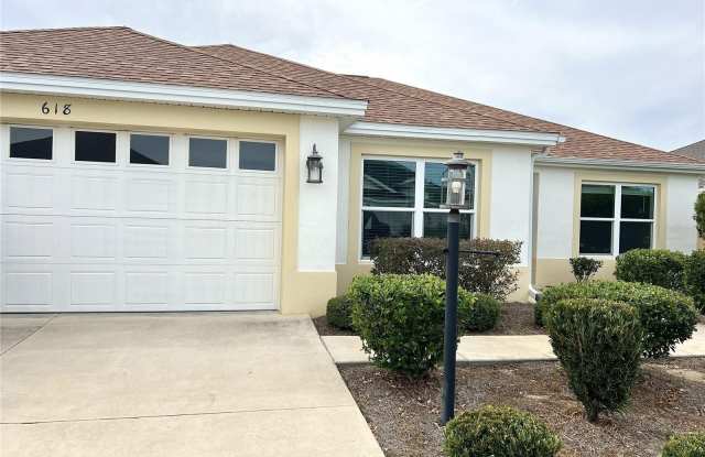 618 NIELSEN PLACE photos photos