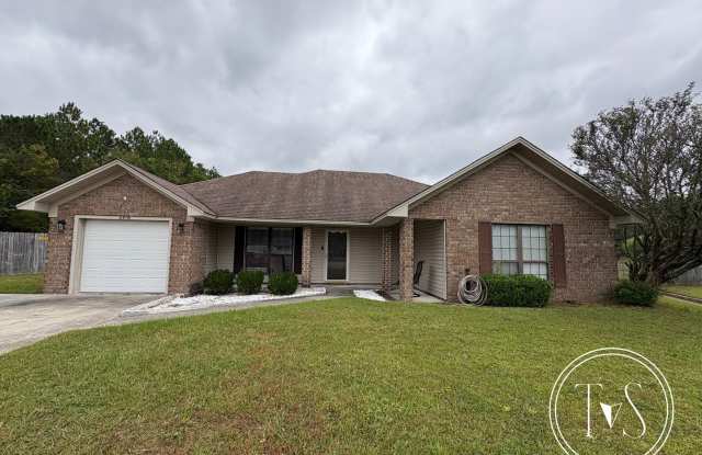 RATE DROP ALERT (was $2,374/month) and FALL MOVE-IN SPECIAL: 50% OFF 1st MONTH'S RENT!** photos photos