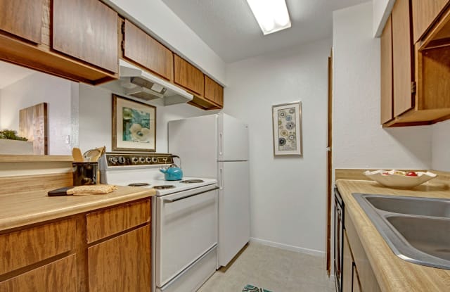 NORTHRIDGE COURT APARTMENT HOMES photos photos
