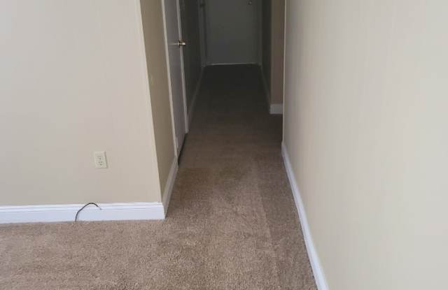 1412 Westcliff Court Gallery 3