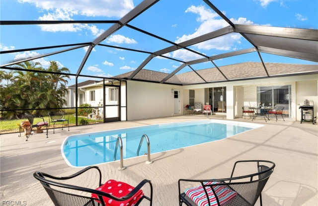 2305 SW 19th Place - 2305 Southwest 19th Place, Cape Coral, FL 33991