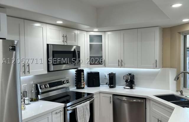 4810 SW 152nd Pl Gallery 4