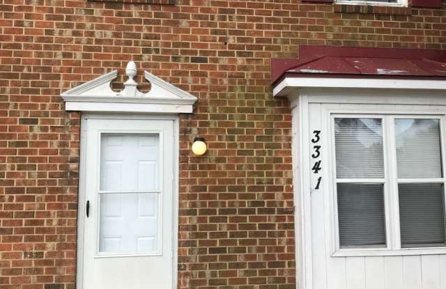 Spacious 3 bedroom Townhouse in Chesapeake Gallery 1