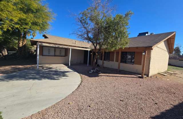 Lock in ($1850) off March 2026 if you move-in by Janaury 31st - 1524 Vala Circle, Las Vegas, NV 89101