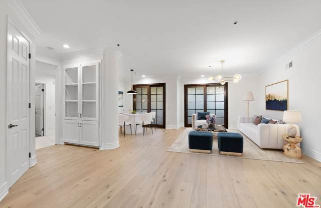 850 N Croft Ave unit: 303 photos photos