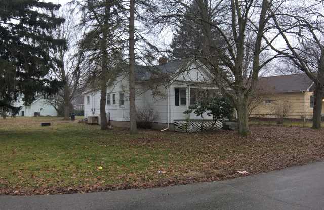23388 Grove St - 23388 Grove Street, St. Joseph County, IN 46628