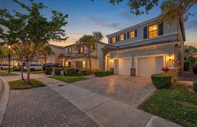19278 NE 6th Ave Gallery 4