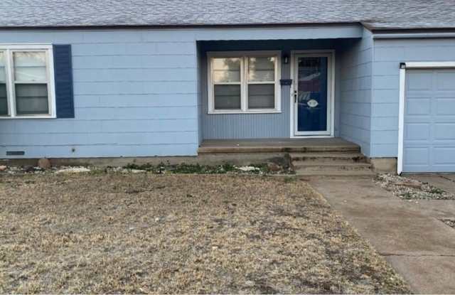 907 W 26th St photos photos