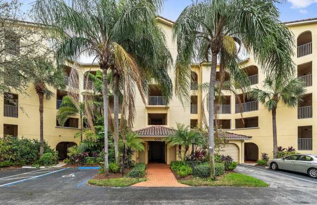 200 Uno Lago Drive photos photos