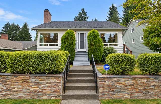 3Bd/1.75Ba Seattle Home Gallery 1
