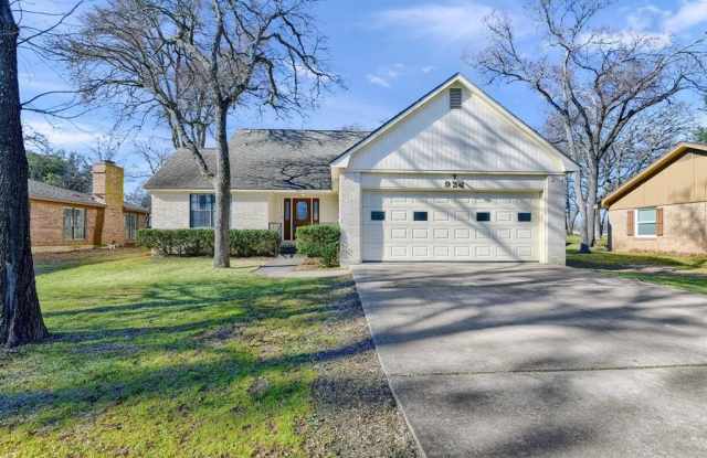 924 Kiowa Drive W photos photos