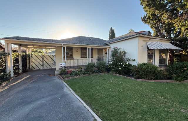 3 Bedroom Burbank House in Magnolia Park photos photos