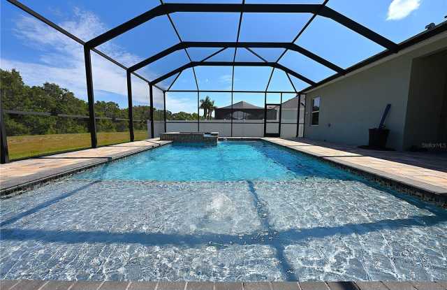 299 TRAVELERS CREEK Drive Gallery 3
