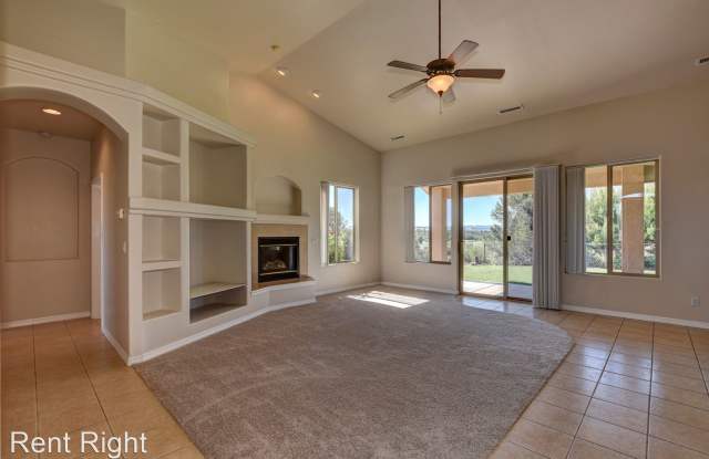 1043 Lupine Ln Gallery 4