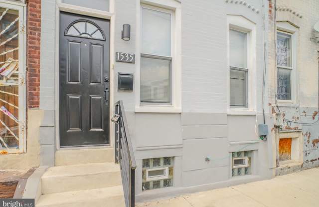1535 W SELTZER Street photos photos