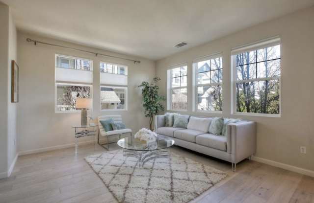 2565 Day Sailor Court photos photos