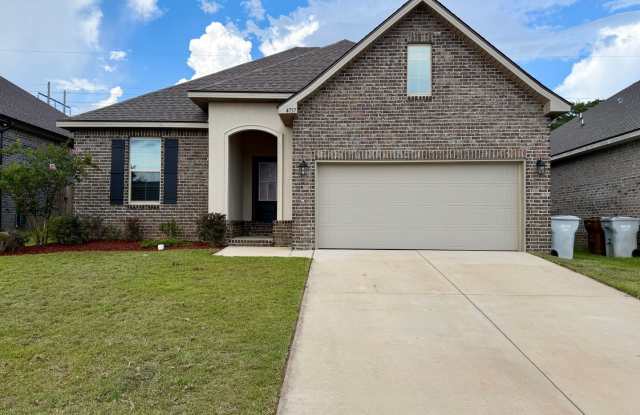 Spacious 3-Bedroom Home photos photos Spacious 3-Bedroom Home photos photos