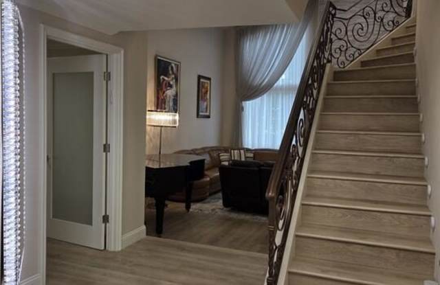 5333 Zelzah Ave unit: 305 Gallery 2