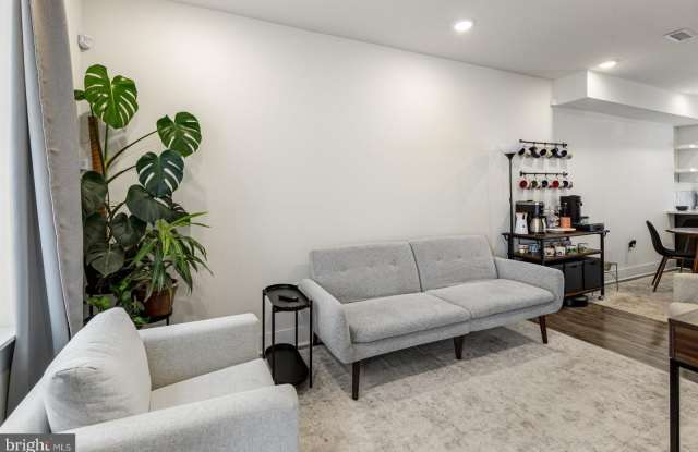 1752 WATERLOO STREET photos photos