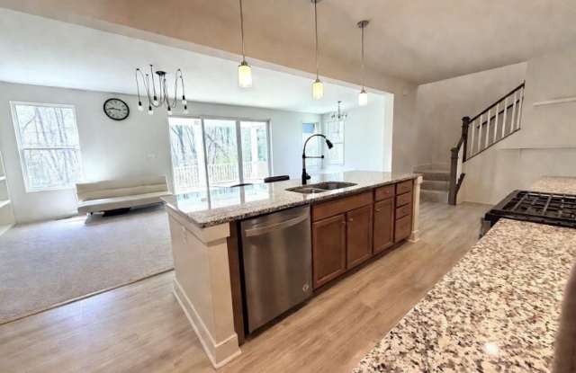 1530 SANDPIPER BAY Loop Gallery 3