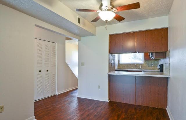 Laurelwood photos photos