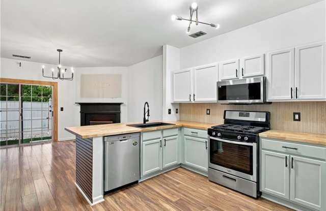 310 Paden Cove Trail Gallery 2