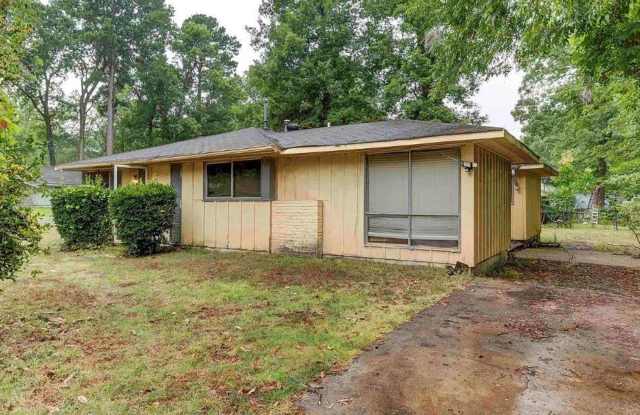 Charming 3-Bedroom Rental Home with Great Location Gallery 1