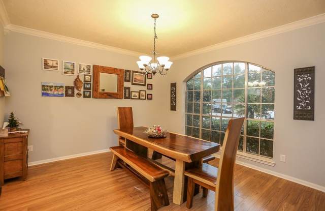 1306 E SHADY GROVE COURT Gallery 3
