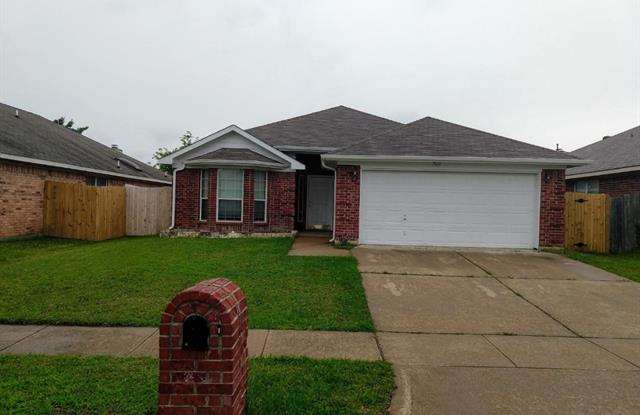 7310 Fossil Lake Drive - 7310 Fossil Lake Drive, Arlington, TX 76002