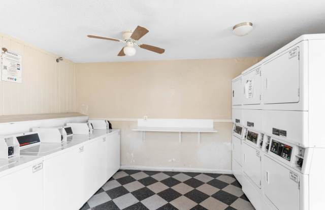 Falls of Chelsea Lane Apartments Gallery 4