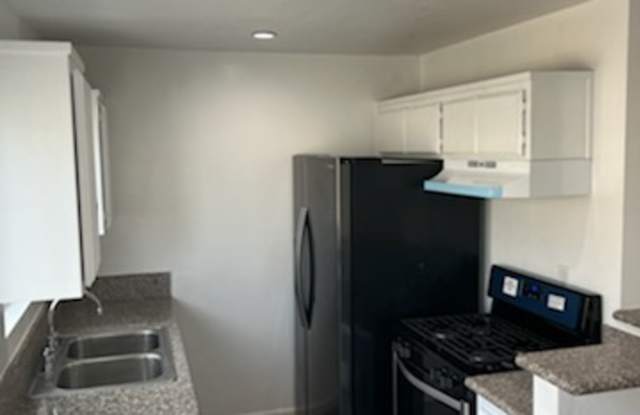 5529 Fulcher Ave photos photos