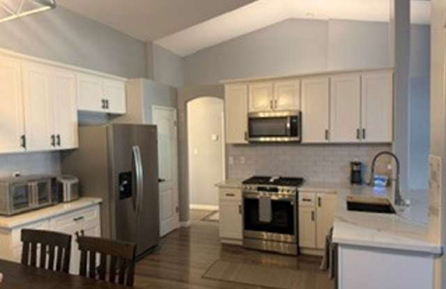 805 Astoria Park Dr Gallery 4