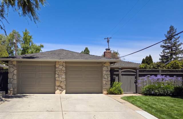 Beautifully Renovated Duplex Across from Blossom Hill Park photos photos